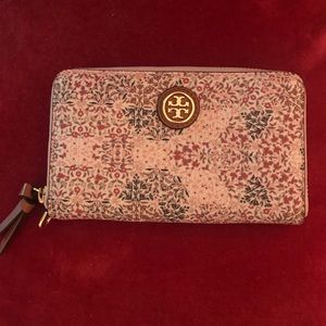 Tory Burch Kerrington Kaleidoscope print wallet